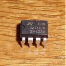 UA 741 CN  ( OpAmp )